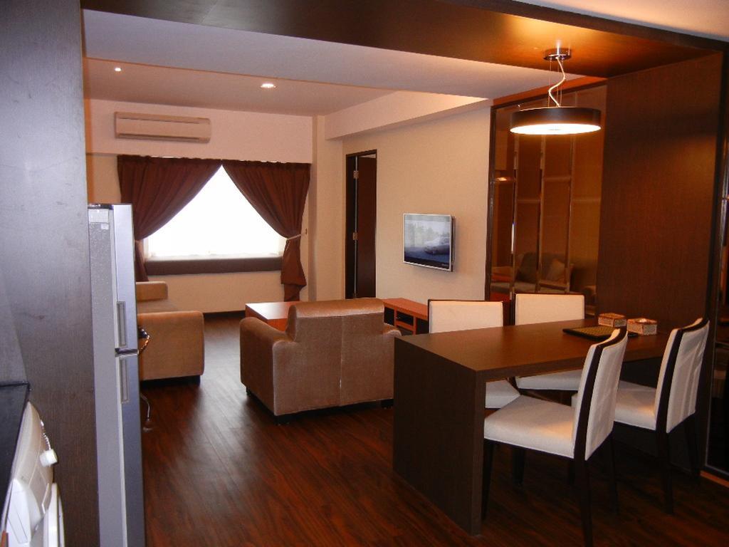 C'Haya Hotel Kota Kinabalu Room photo